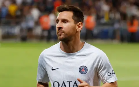 Lionel Messi, jeden z najlepsi skrzydłowi na świecie, w koszulce PSG.