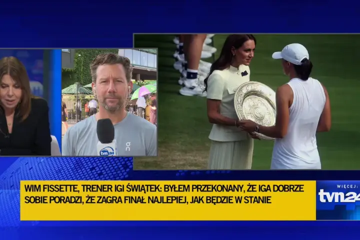 Wim Fissette, trener Igi Świątek, z dumą patrzy na jej sukces. Na zdjęciu widać też Kate Middleton wręczającą puchar.